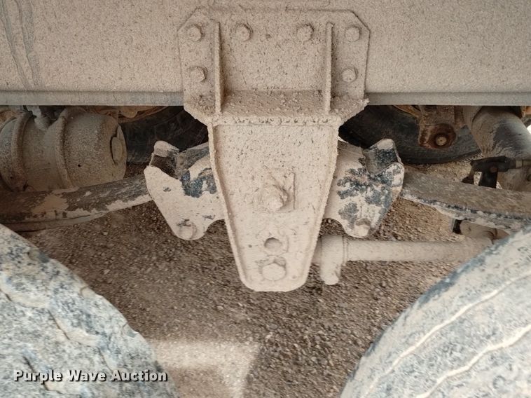 image for item DN6470 1993 Beall BD-N3428-93  bottom dump trailer