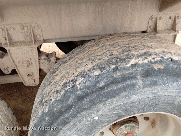 image for item DN6470 1993 Beall BD-N3428-93  bottom dump trailer