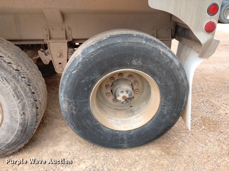 image for item DN6470 1993 Beall BD-N3428-93  bottom dump trailer