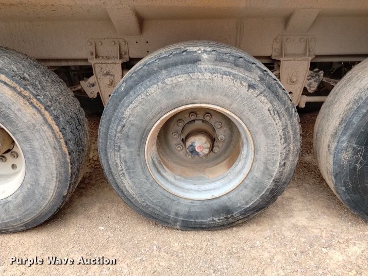 image for item DN6470 1993 Beall BD-N3428-93  bottom dump trailer