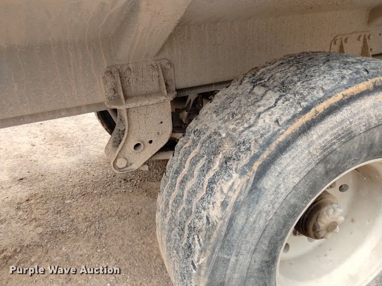 image for item DN6470 1993 Beall BD-N3428-93  bottom dump trailer