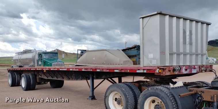 image for item DN6471 1995 Great Dane  flatbed trailer