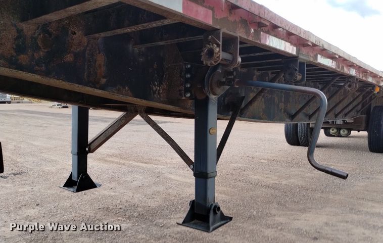 image for item DN6471 1995 Great Dane  flatbed trailer
