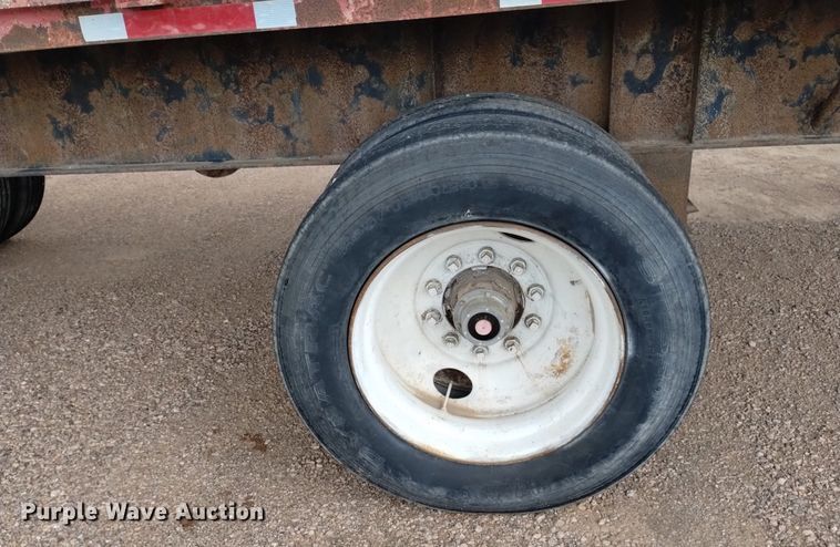 image for item DN6471 1995 Great Dane  flatbed trailer