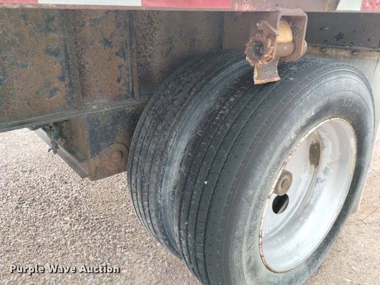 image for item DN6471 1995 Great Dane  flatbed trailer