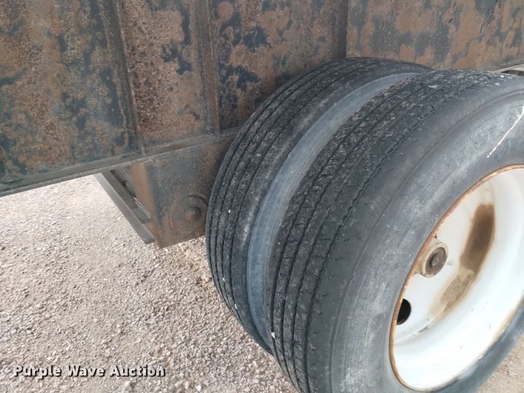 image for item DN6471 1995 Great Dane  flatbed trailer