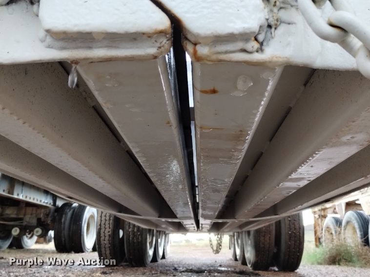 image for item DN6472 2000 Dakota  bottom dump trailer