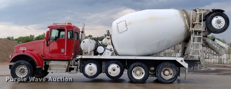 image for item DN6480 2001 Kenworth W900  ready mix truck