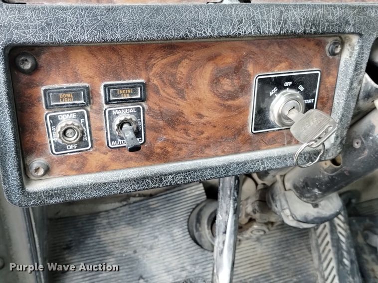 image for item DN6480 2001 Kenworth W900  ready mix truck