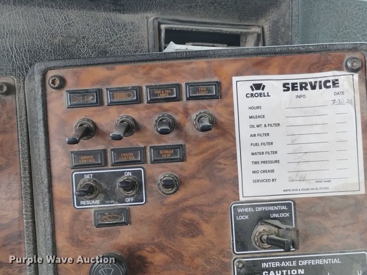 image for item DN6480 2001 Kenworth W900  ready mix truck