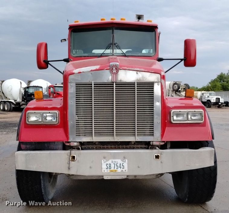 image for item DN6480 2001 Kenworth W900  ready mix truck