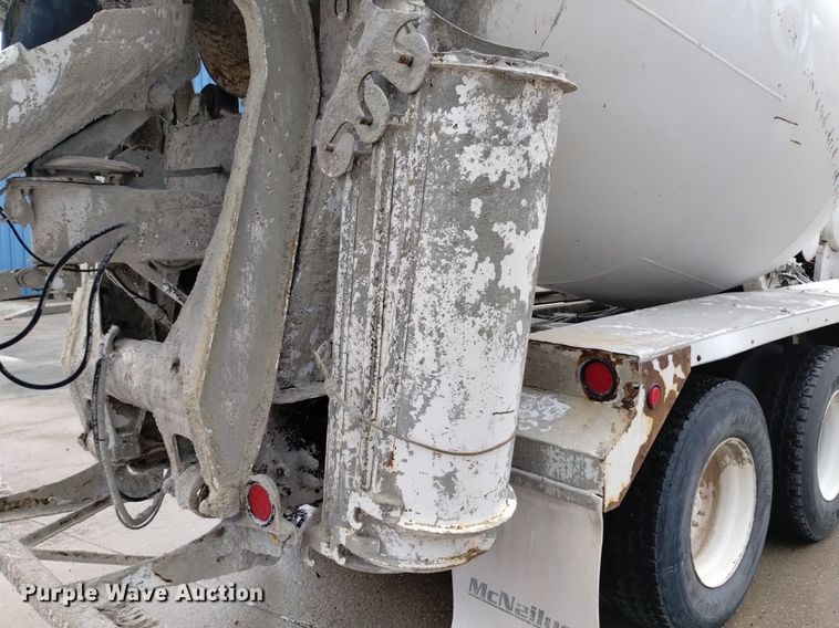 image for item DN6480 2001 Kenworth W900  ready mix truck