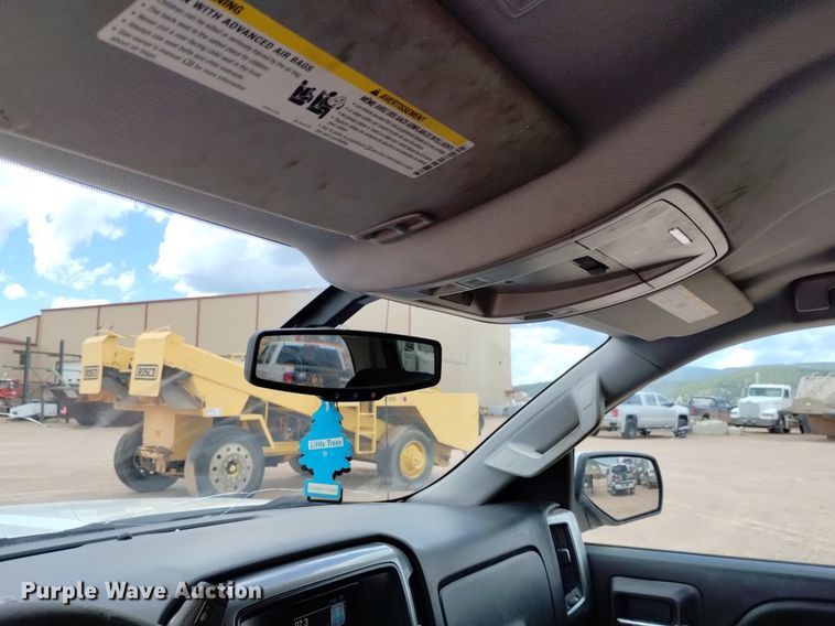 image for item DN6481 2015 Chevrolet Silverado 1500  Crew Cab pickup truck