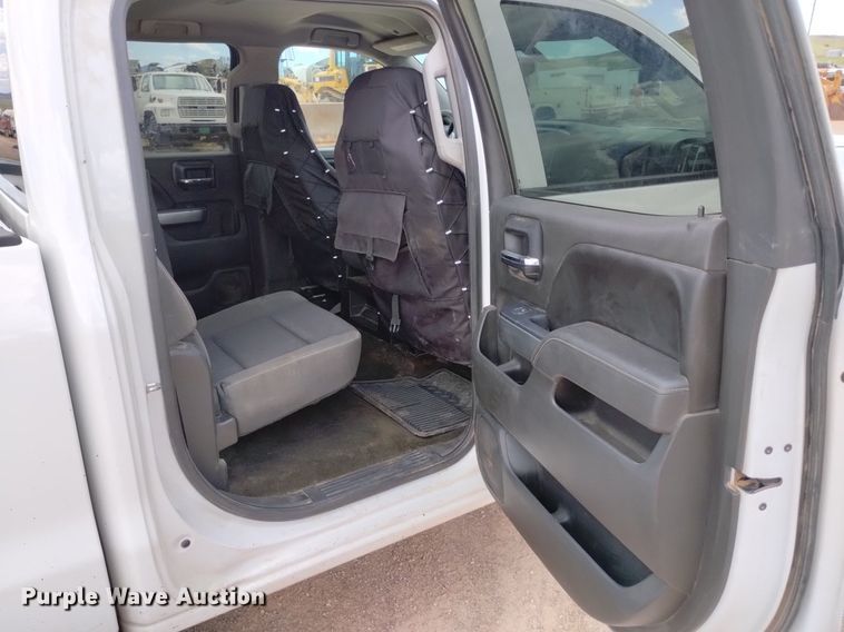 image for item DN6481 2015 Chevrolet Silverado 1500  Crew Cab pickup truck