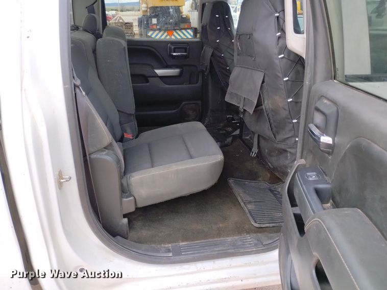 image for item DN6481 2015 Chevrolet Silverado 1500  Crew Cab pickup truck