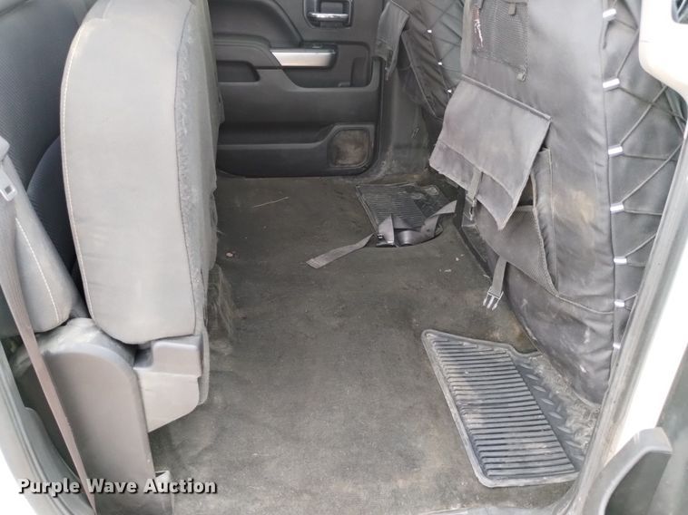 image for item DN6481 2015 Chevrolet Silverado 1500  Crew Cab pickup truck