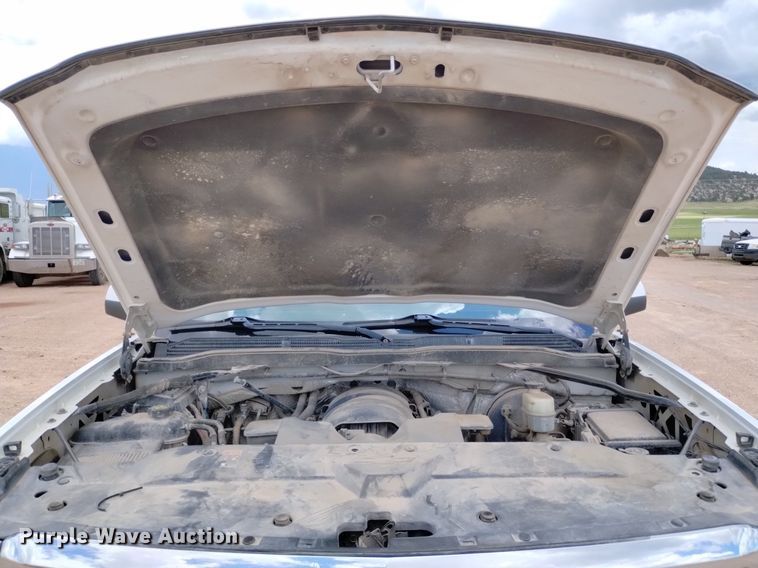 image for item DN6481 2015 Chevrolet Silverado 1500  Crew Cab pickup truck