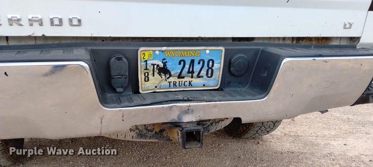 image for item DN6481 2015 Chevrolet Silverado 1500  Crew Cab pickup truck