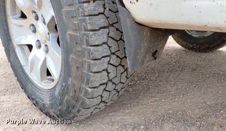 image for item DN6481 2015 Chevrolet Silverado 1500  Crew Cab pickup truck