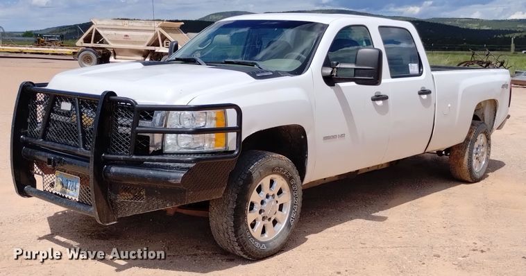 image for item DN6483 2011 Chevrolet Silverado 2500HD  Crew Cab pickup truck