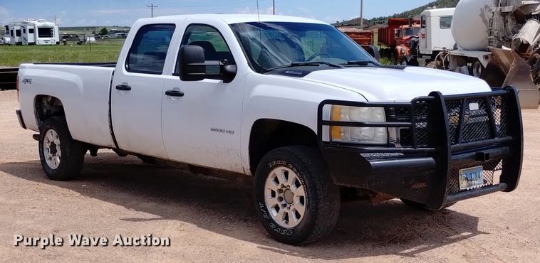 image for item DN6483 2011 Chevrolet Silverado 2500HD  Crew Cab pickup truck
