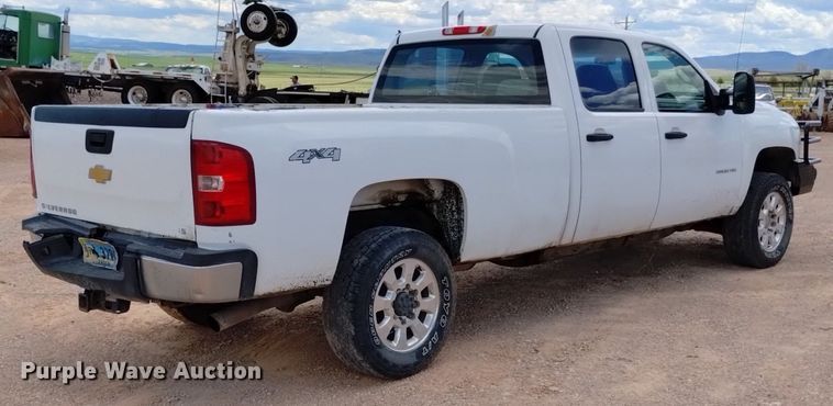 image for item DN6483 2011 Chevrolet Silverado 2500HD  Crew Cab pickup truck