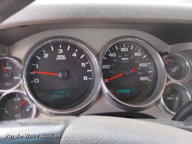 image for item DN6483 2011 Chevrolet Silverado 2500HD  Crew Cab pickup truck