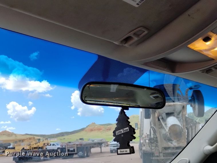 image for item DN6483 2011 Chevrolet Silverado 2500HD  Crew Cab pickup truck