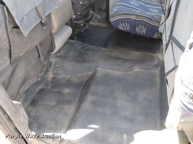 image for item DN6483 2011 Chevrolet Silverado 2500HD  Crew Cab pickup truck