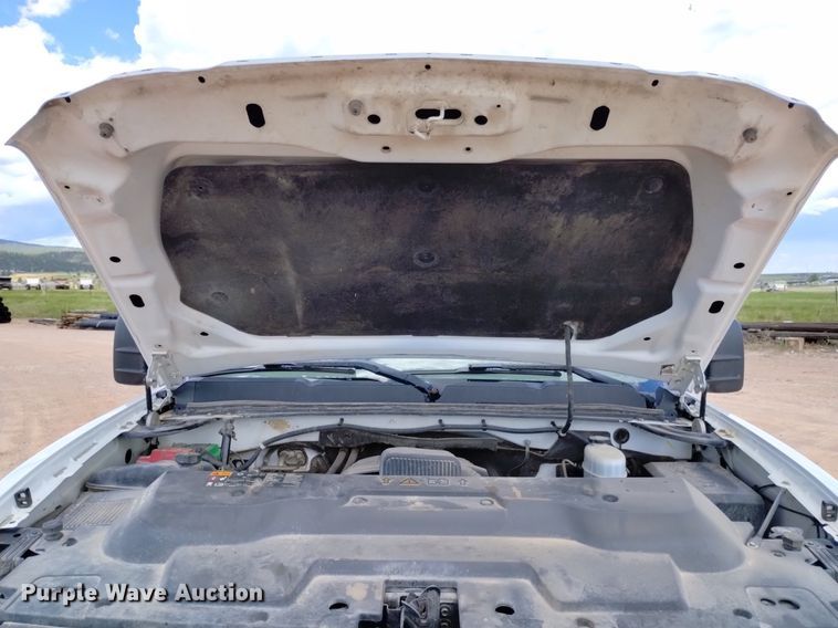 image for item DN6483 2011 Chevrolet Silverado 2500HD  Crew Cab pickup truck