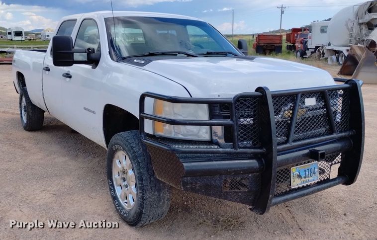 image for item DN6483 2011 Chevrolet Silverado 2500HD  Crew Cab pickup truck