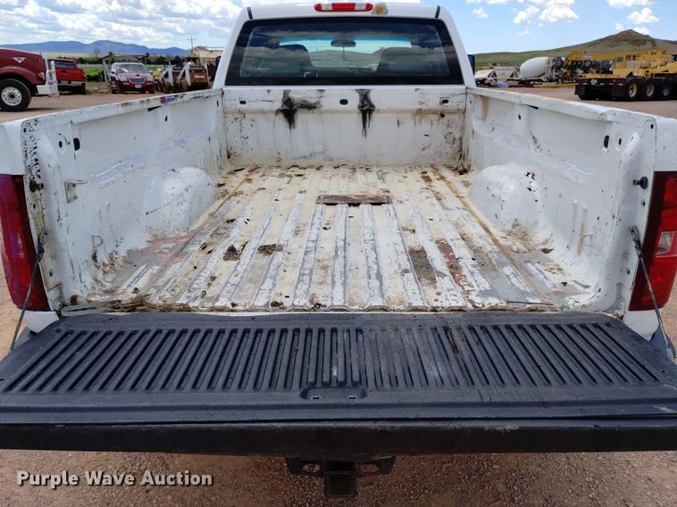 image for item DN6483 2011 Chevrolet Silverado 2500HD  Crew Cab pickup truck