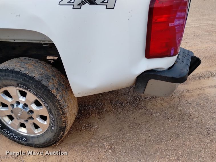 image for item DN6483 2011 Chevrolet Silverado 2500HD  Crew Cab pickup truck