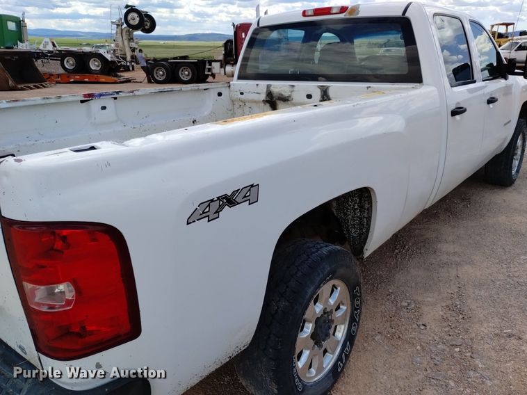 image for item DN6483 2011 Chevrolet Silverado 2500HD  Crew Cab pickup truck