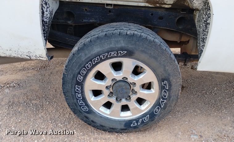 image for item DN6483 2011 Chevrolet Silverado 2500HD  Crew Cab pickup truck