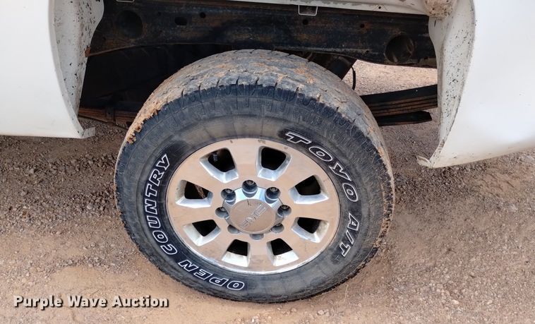 image for item DN6483 2011 Chevrolet Silverado 2500HD  Crew Cab pickup truck