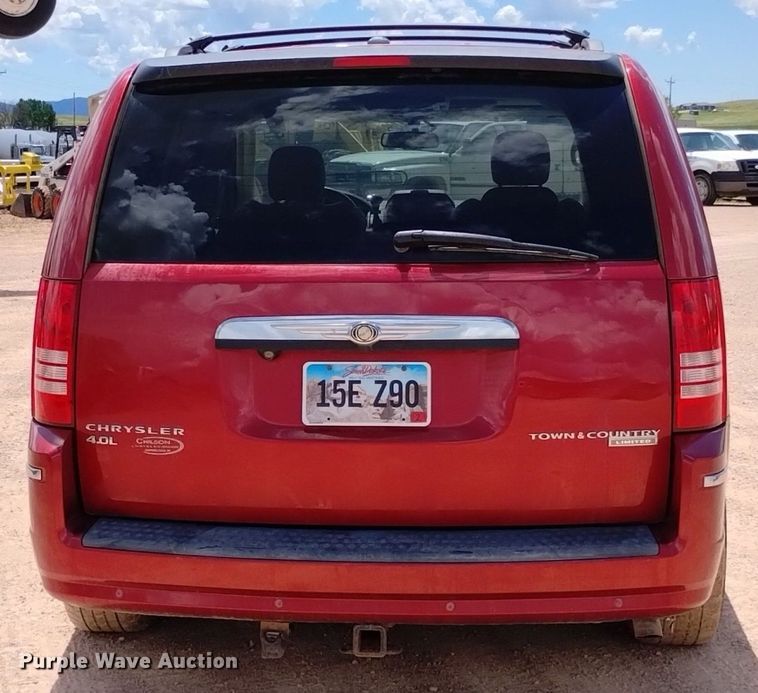 image for item DN6484 2009 Chrysler Town & Country Limited  van