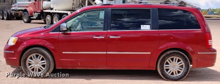 image for item DN6484 2009 Chrysler Town & Country Limited  van