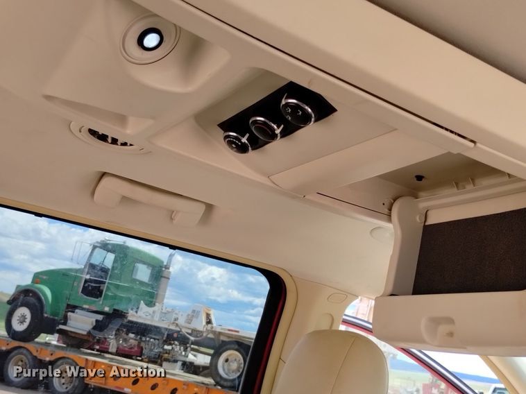 image for item DN6484 2009 Chrysler Town & Country Limited  van