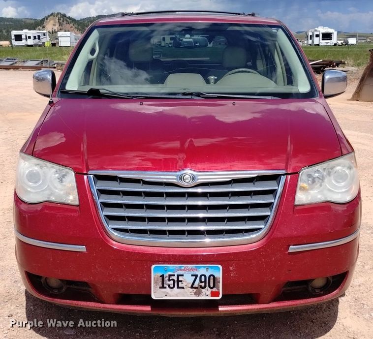 image for item DN6484 2009 Chrysler Town & Country Limited  van