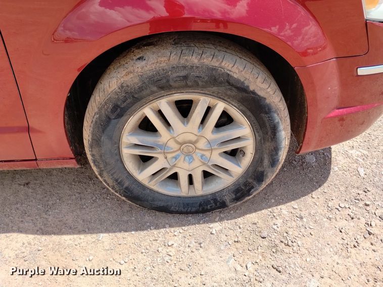 image for item DN6484 2009 Chrysler Town & Country Limited  van