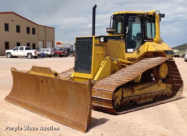 image for item DN6486 1999 Caterpillar D6M LGP  dozer