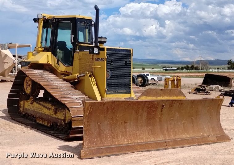 image for item DN6486 1999 Caterpillar D6M LGP  dozer