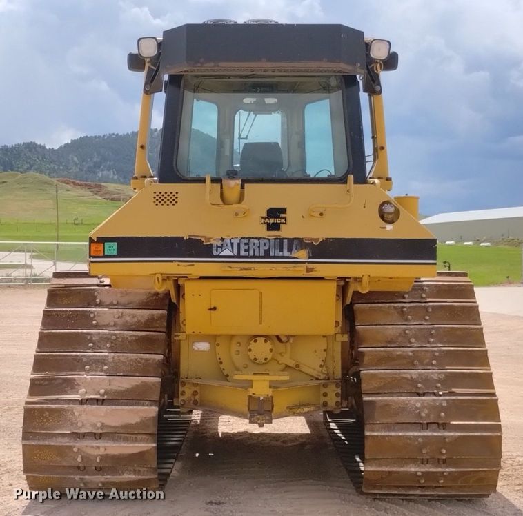 image for item DN6486 1999 Caterpillar D6M LGP  dozer