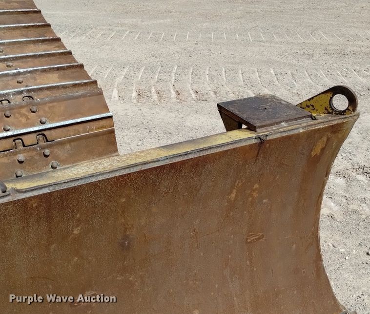 image for item DN6486 1999 Caterpillar D6M LGP  dozer