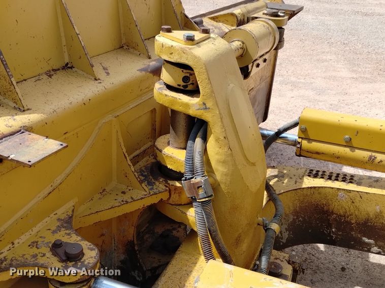 image for item DN6486 1999 Caterpillar D6M LGP  dozer