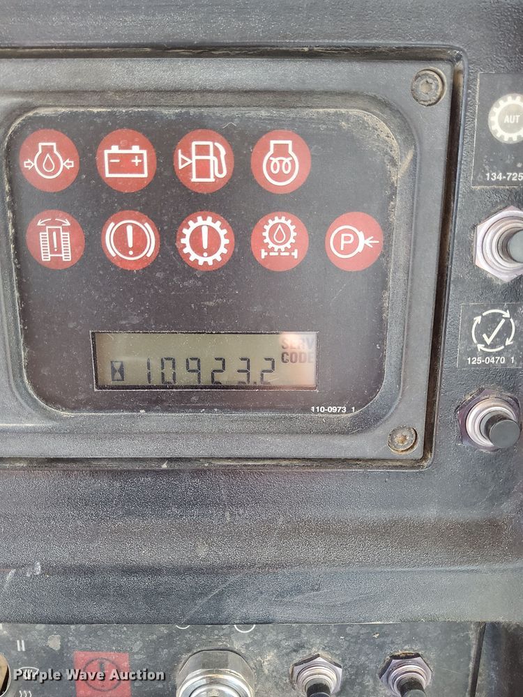 image for item DN6486 1999 Caterpillar D6M LGP  dozer