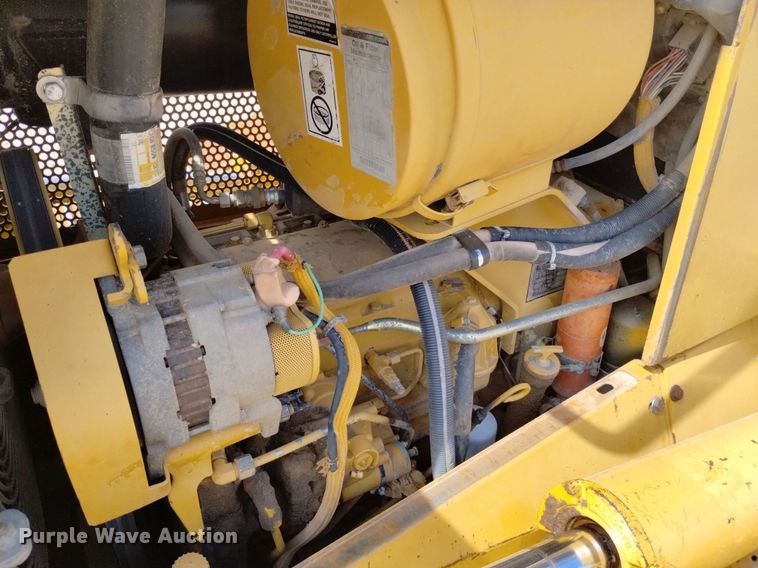 image for item DN6486 1999 Caterpillar D6M LGP  dozer