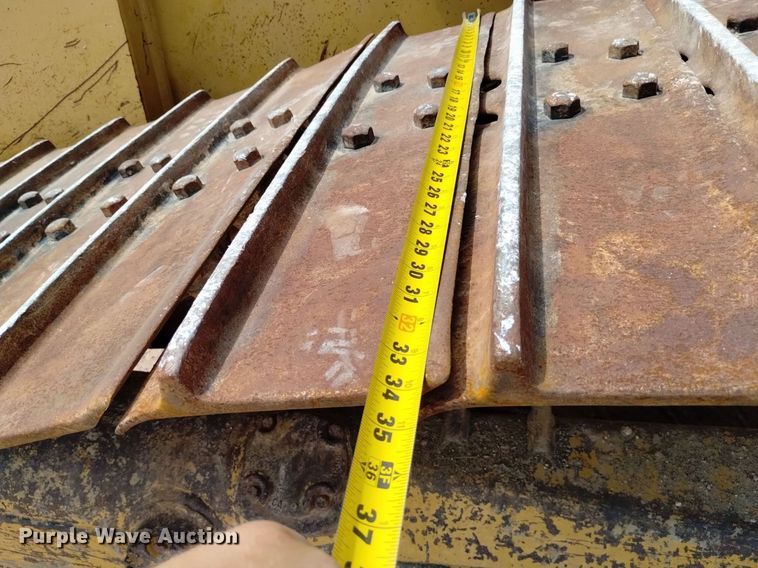 image for item DN6486 1999 Caterpillar D6M LGP  dozer