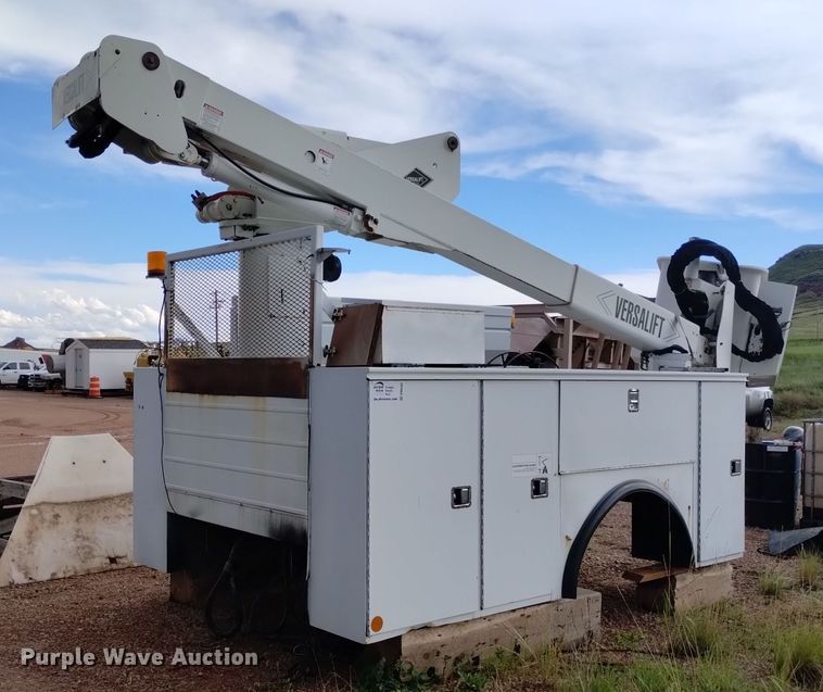 image for item DN6487 Knapheide 6133HC  bucket truck bed
